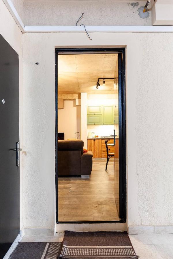 Veli Group Apartment Near White Bridge ° Kutaisi Eksteriør billede